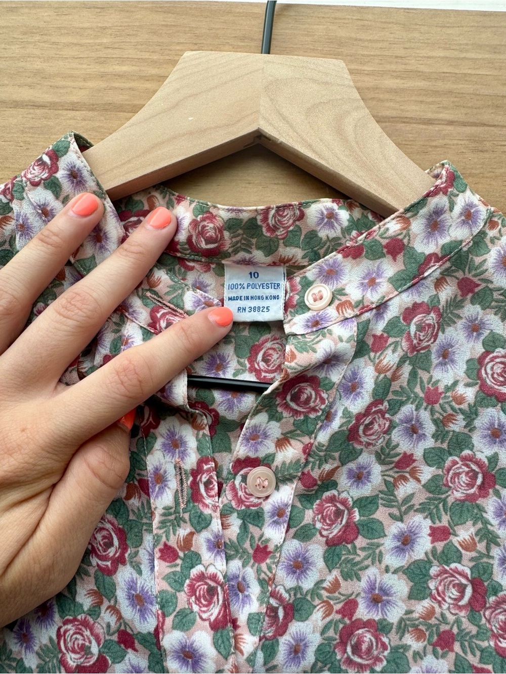 Vintage Floral Cottagecore Button-Up Top - Picture 6 of 6